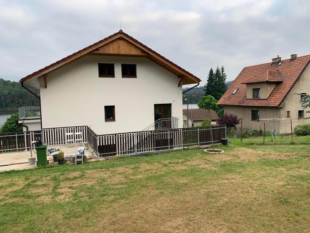 Apartmany Zupanovice Dobris Bagian luar foto